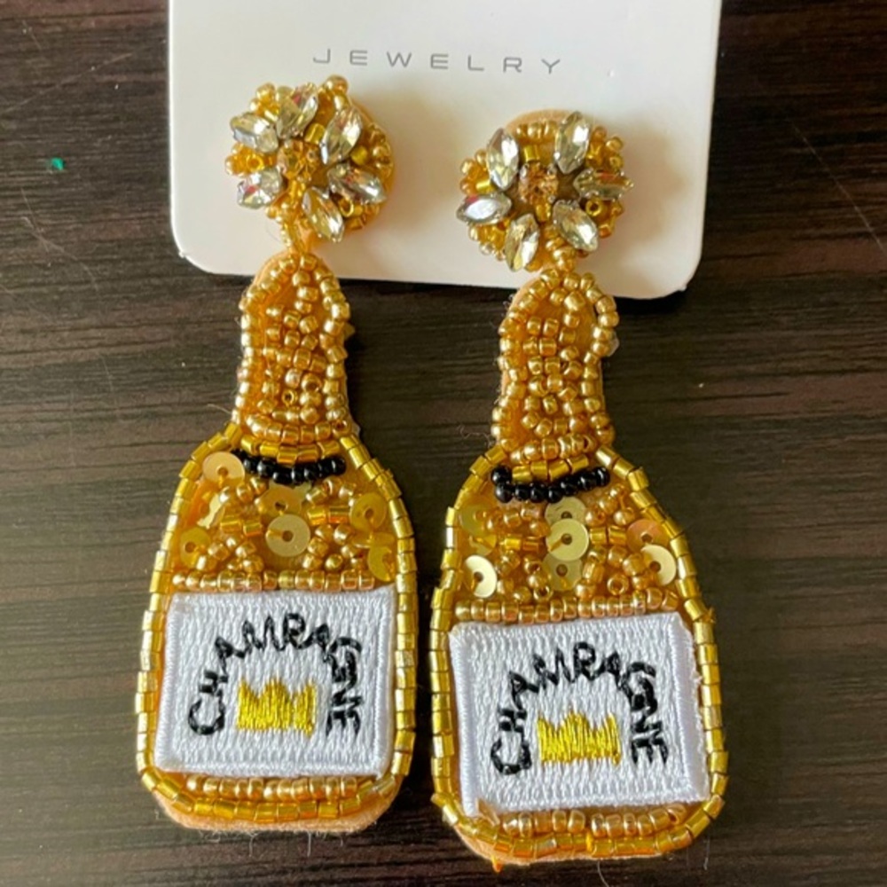 **NEW** Hand Beaded Gold Champagne Earrings 🍾